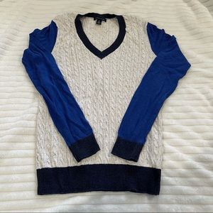Tommy Hilfiger V-Neck Multicolored Sweater in Blue and Off White